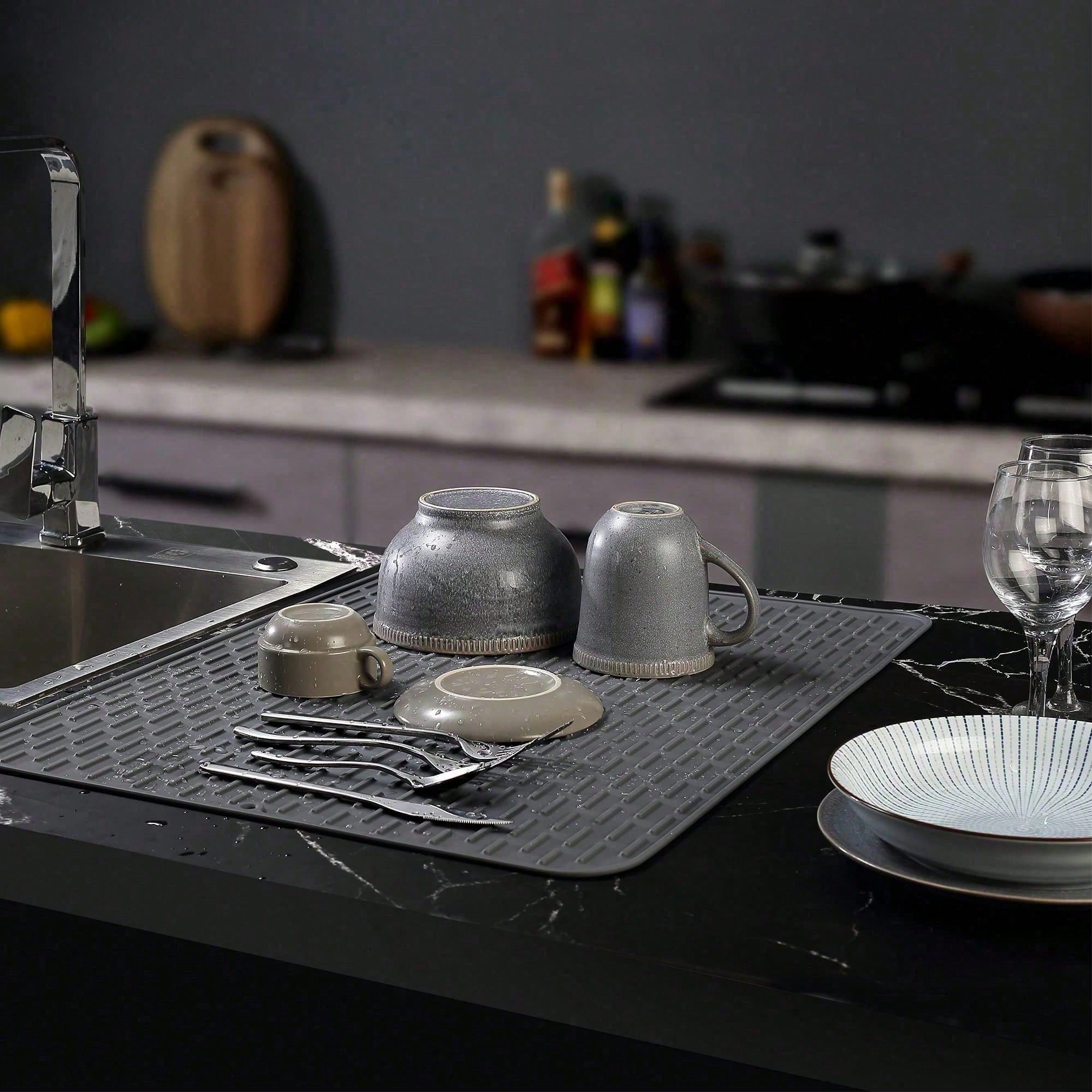 Premium Non-Slip Silicone Dish Draining Mat – Heat Resistant Kitchen Sink Liner